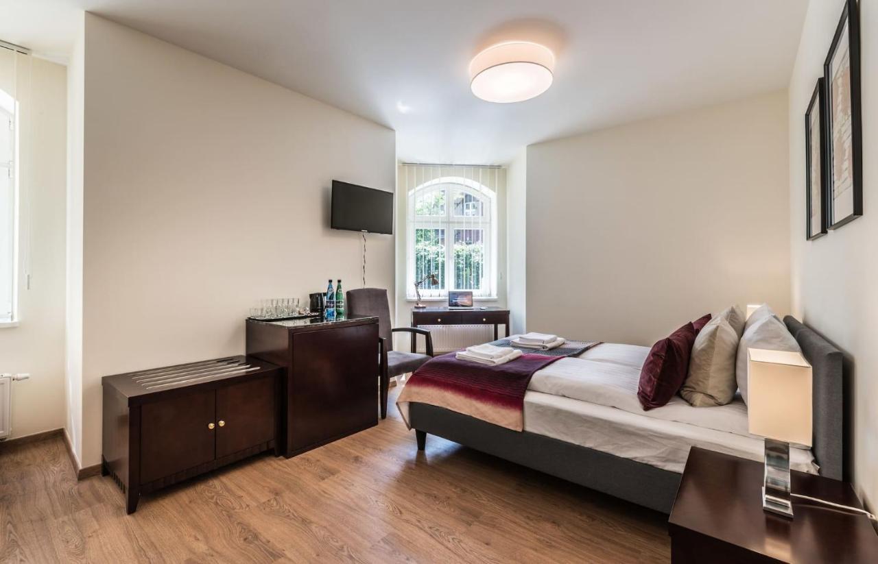 Rent Like - Elizy Orzeszkowej 6 Poznan