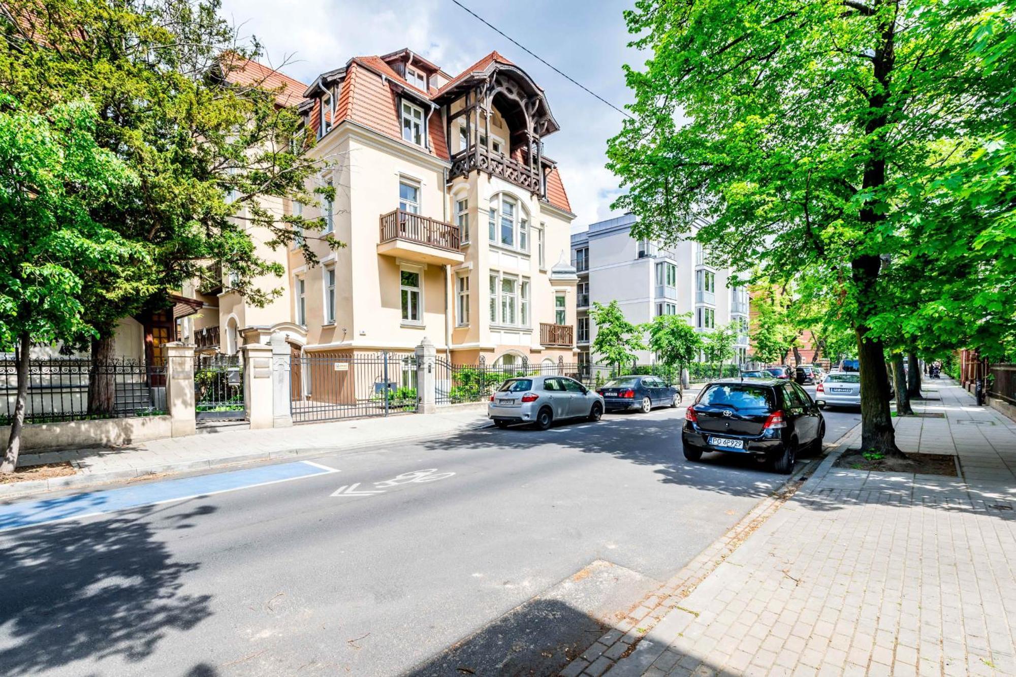 Rent Like - Elizy Orzeszkowej 6 *
